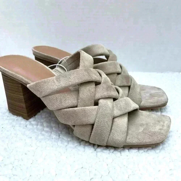 NWT Universal Thread Tan Faux Suede Square Toe Open Back Block Heel Mule Size 11 - Picture 1 of 12